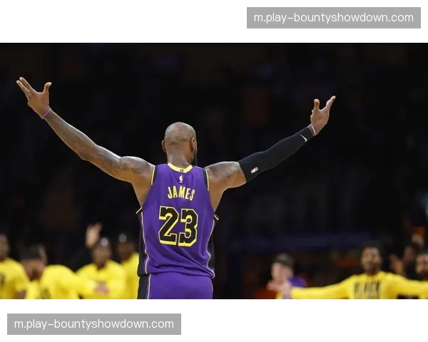 湖人詹姆斯24分5助攻 老将稳定发挥为球队提供定海神针